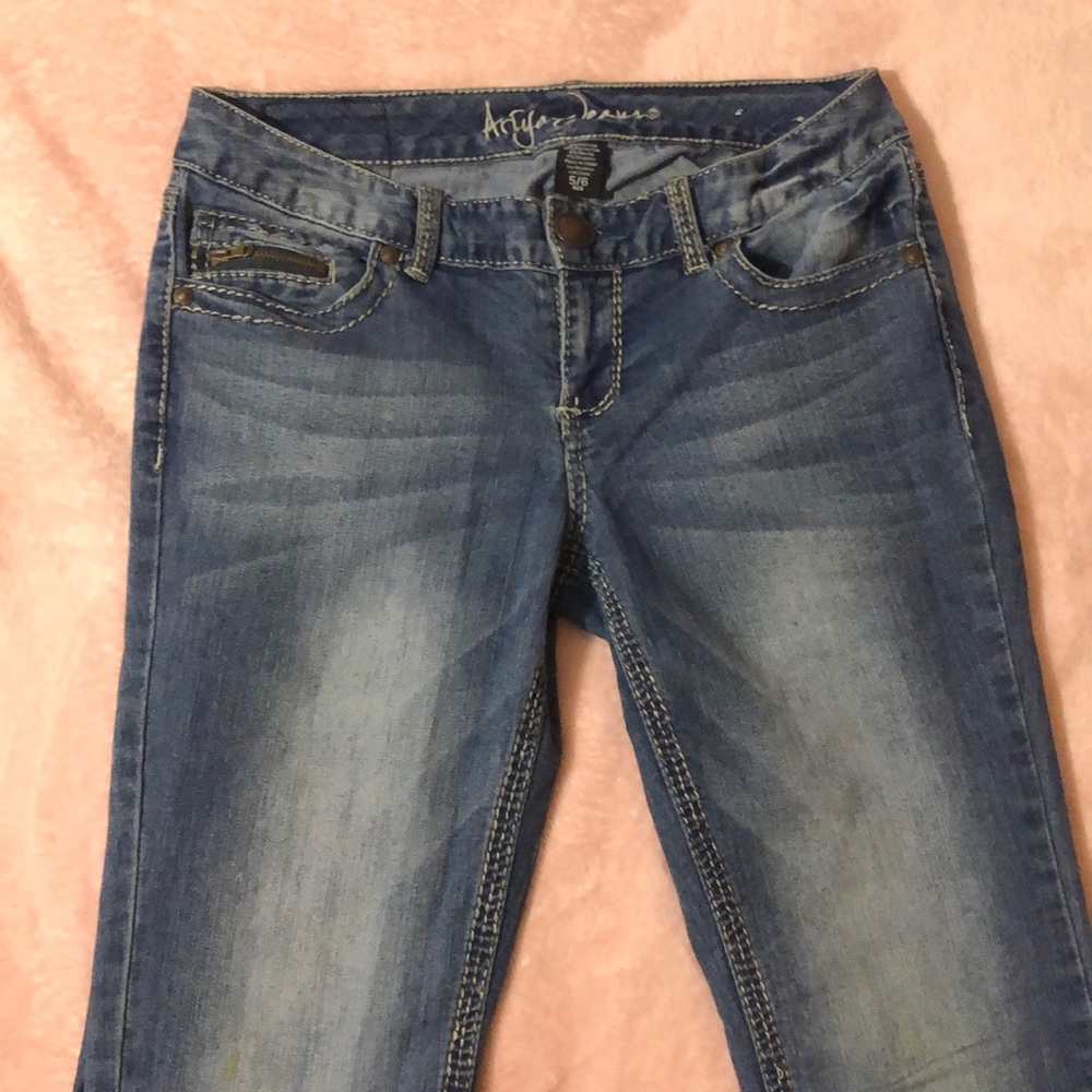 Ariya jeans